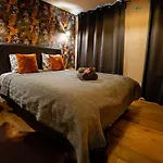 Luxury Suites Ambassador